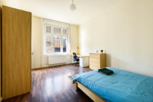 Budapest Apartment: Sunny Flat
